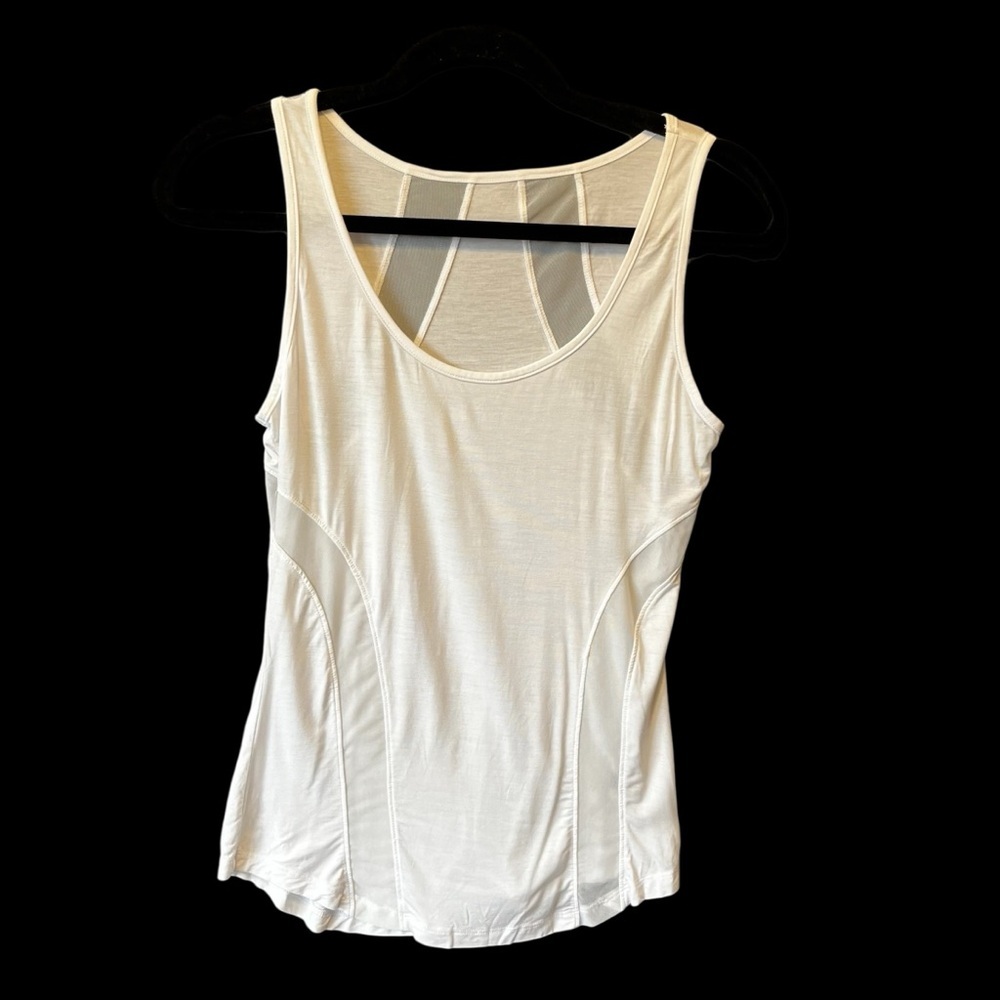 BuffBunny tank top Small White Mesh Panel Activewear Womens Athletic Scoop neck